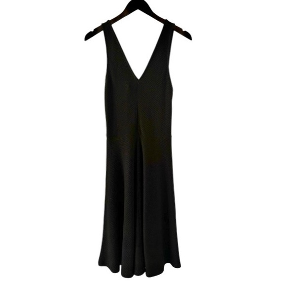 Gap Black Sleeveless V-Neck Softspun Fit and Flare Dress Size Small - Picture 4 of 8